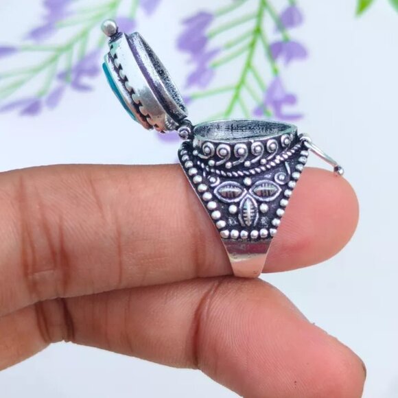 Blue Topaz Sterling Silver Poison Box Ring Sz 7.25 - Picture 2 of 3